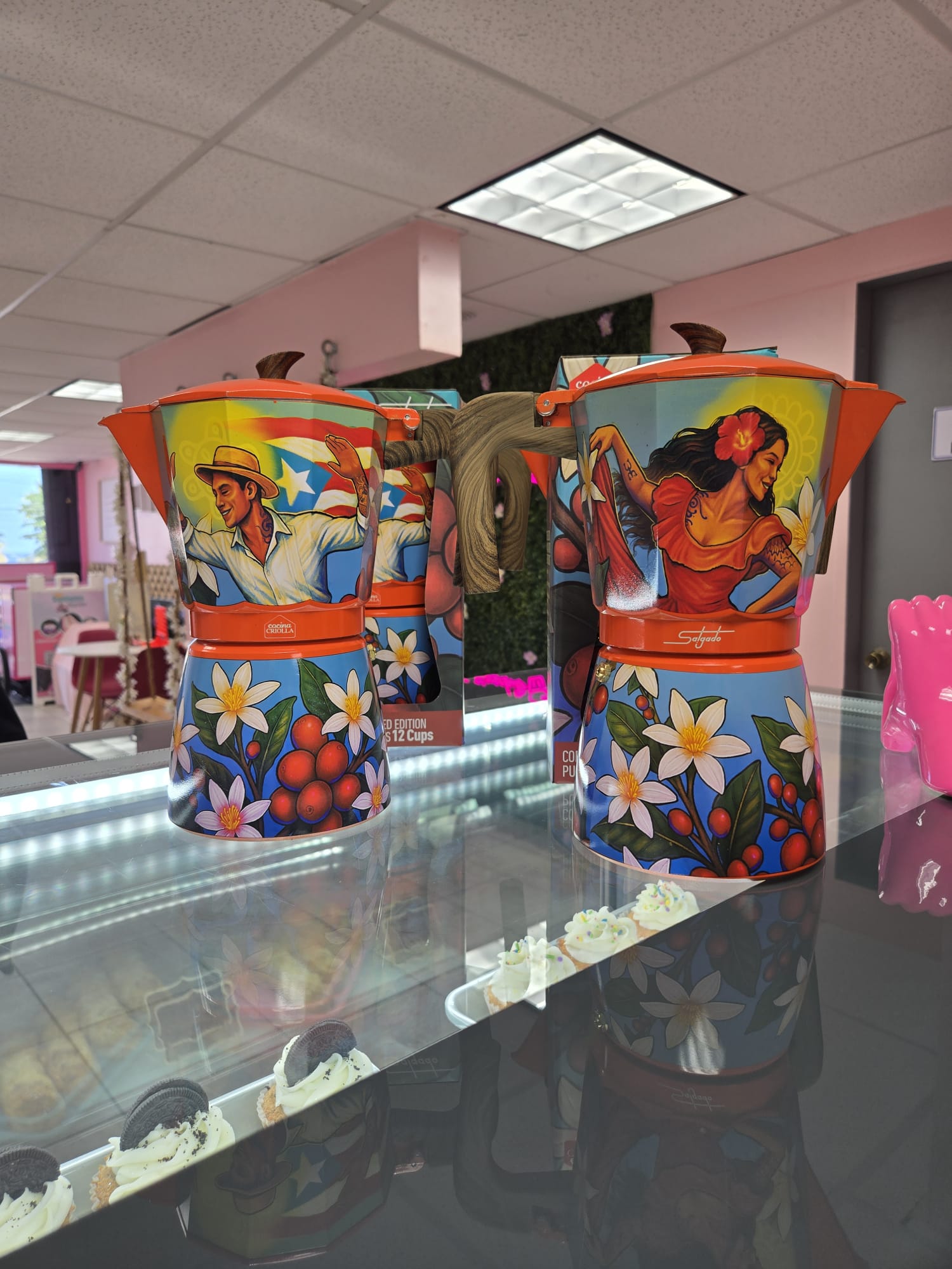 Greca Juan Salgado – Edición Limitada Artistas Puertorriqueños (12 Tazas)