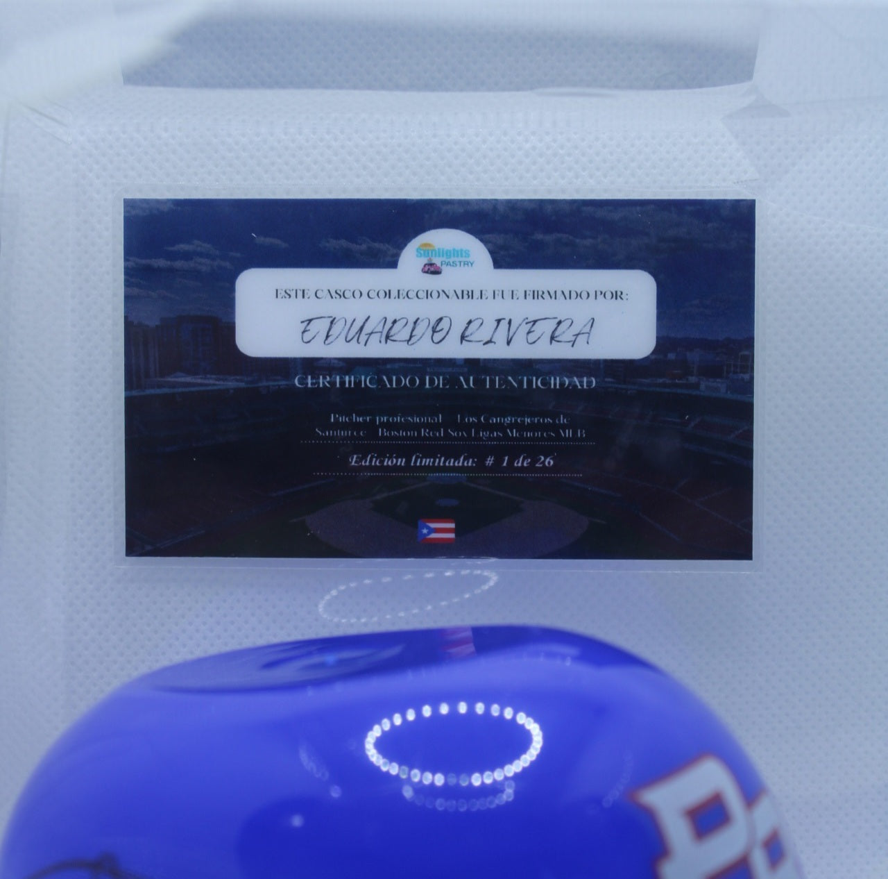Casco Coleccionable Firmado – Eduardo Rivera (Edición Limitada #/26)